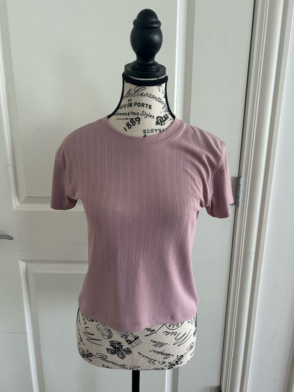 lululemon athletica Short Sleeve Perforated Knit Tee in Dusty Mauve